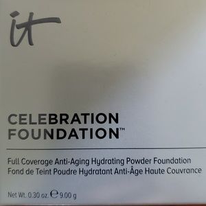It Cosmetics Celebration Foundation